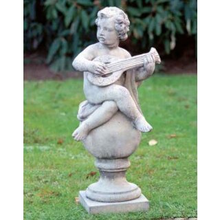Steingussfigur "Putto" mit Gitarre